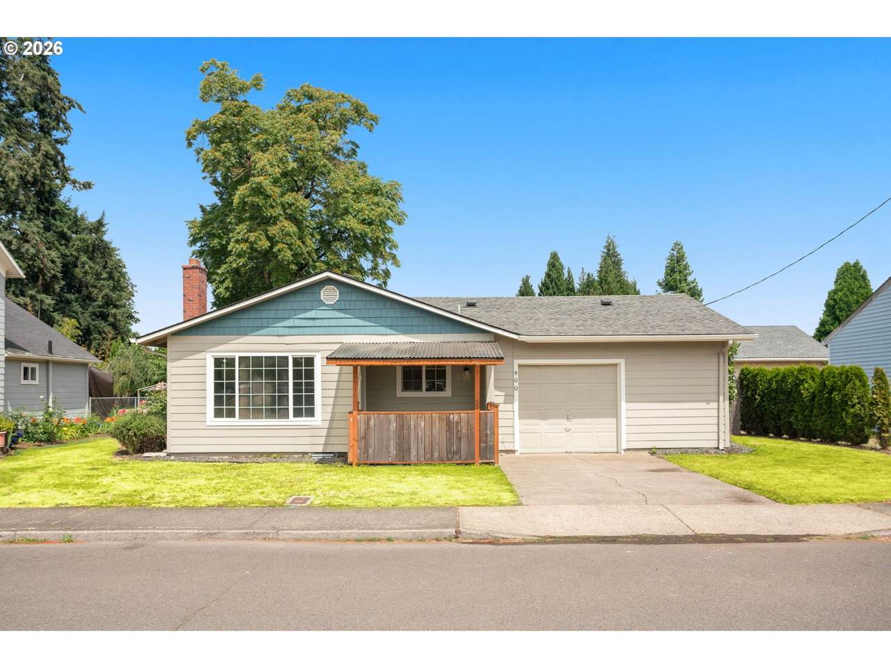 400 6TH Ave - Photo 1