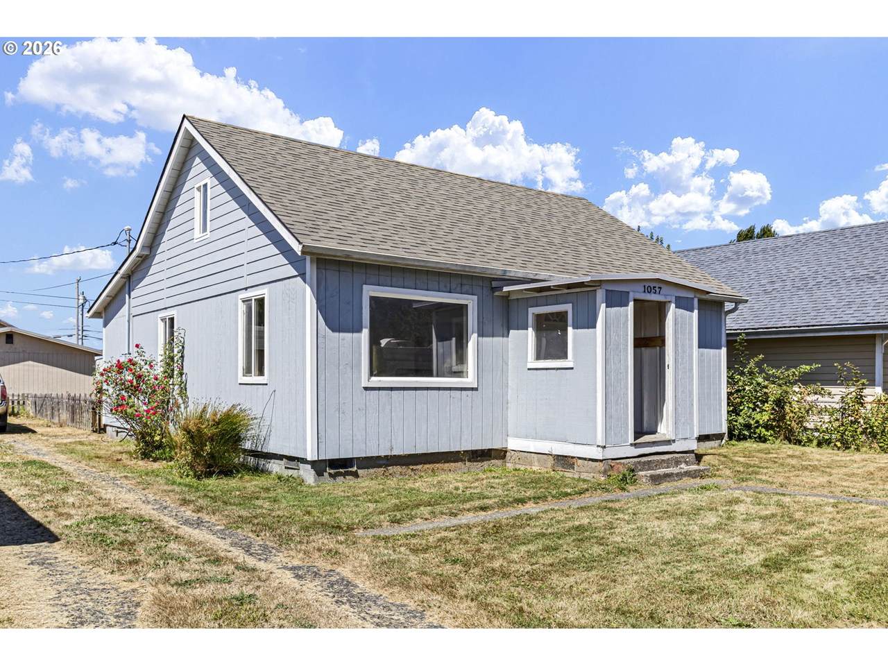 1057 Greenwood Ave - Photo 1