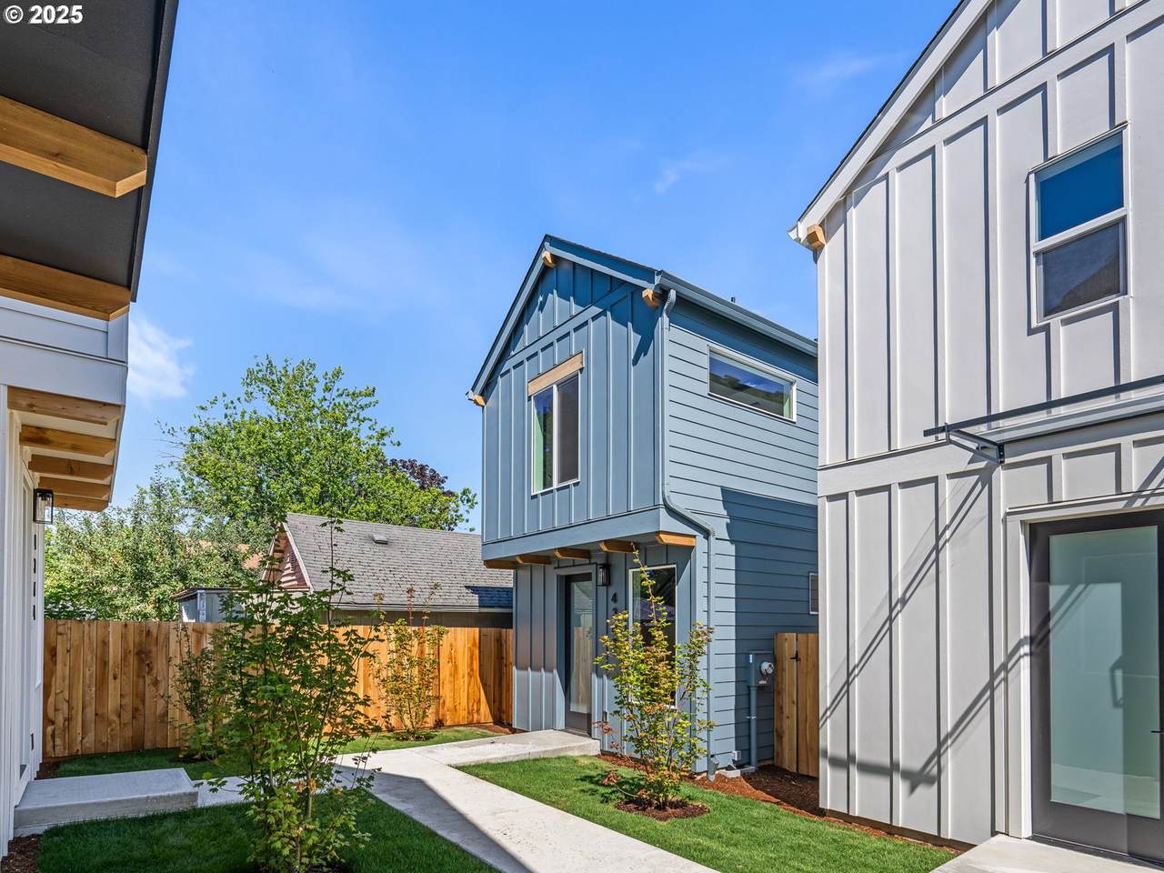 4362 Going St - Photo 1