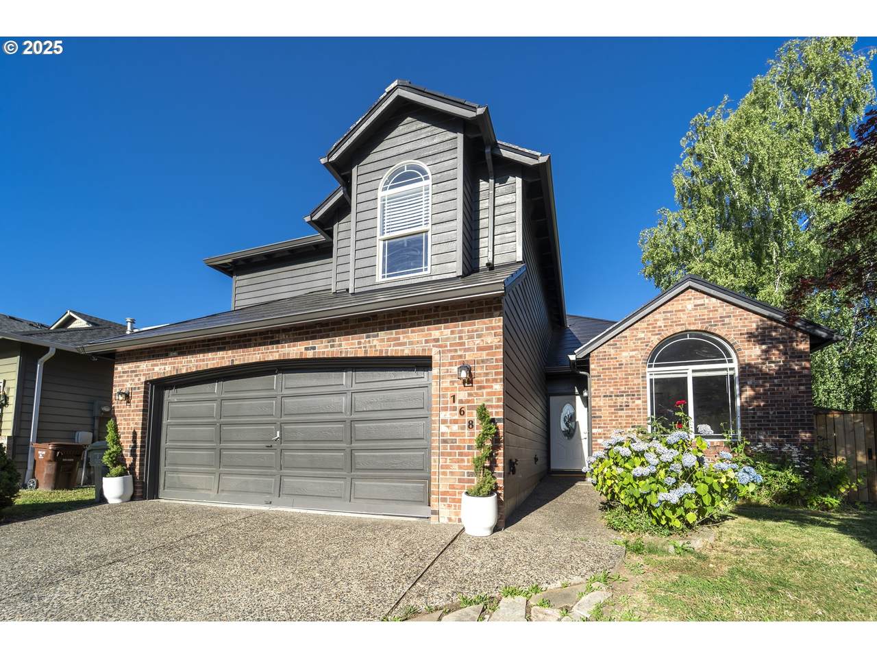 1686 74TH Ave - Photo 1
