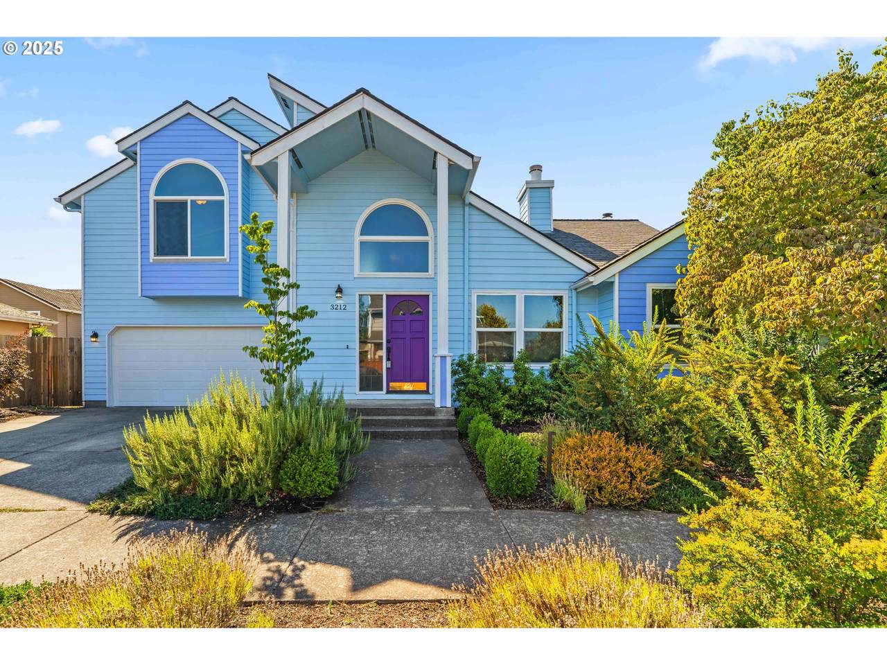 3212 Kentwood Dr - Photo 1