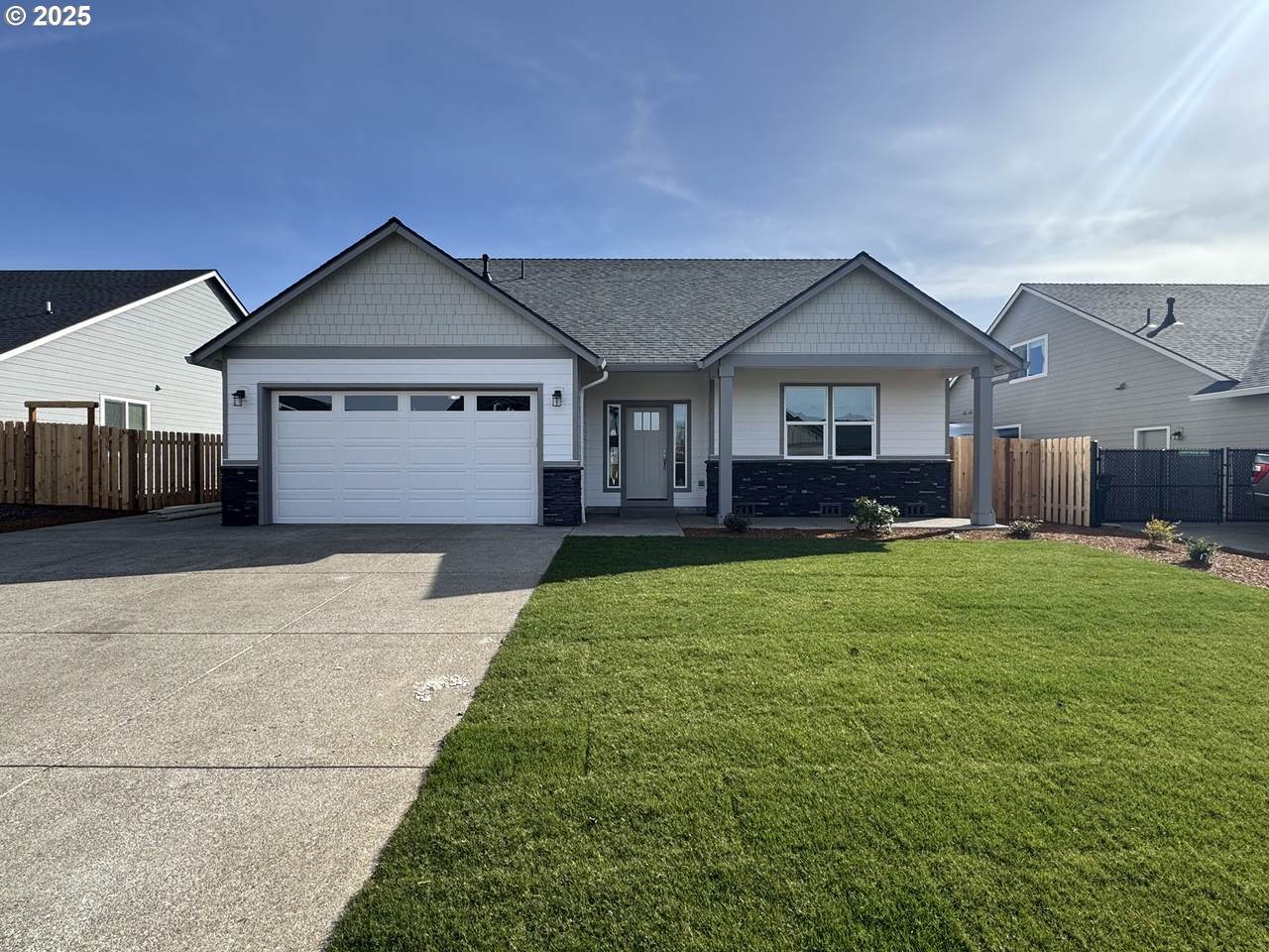 342 Cedar St - Photo 1