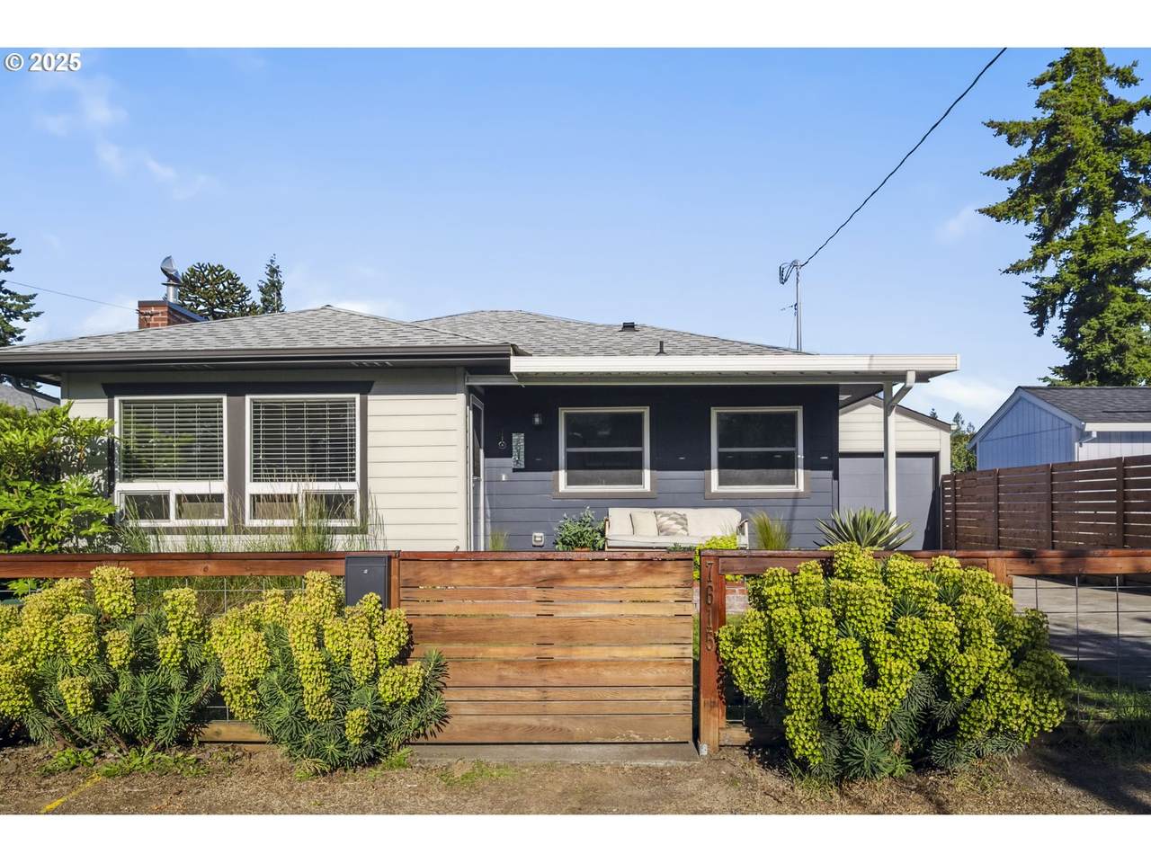 7615 66TH Ave - Photo 1