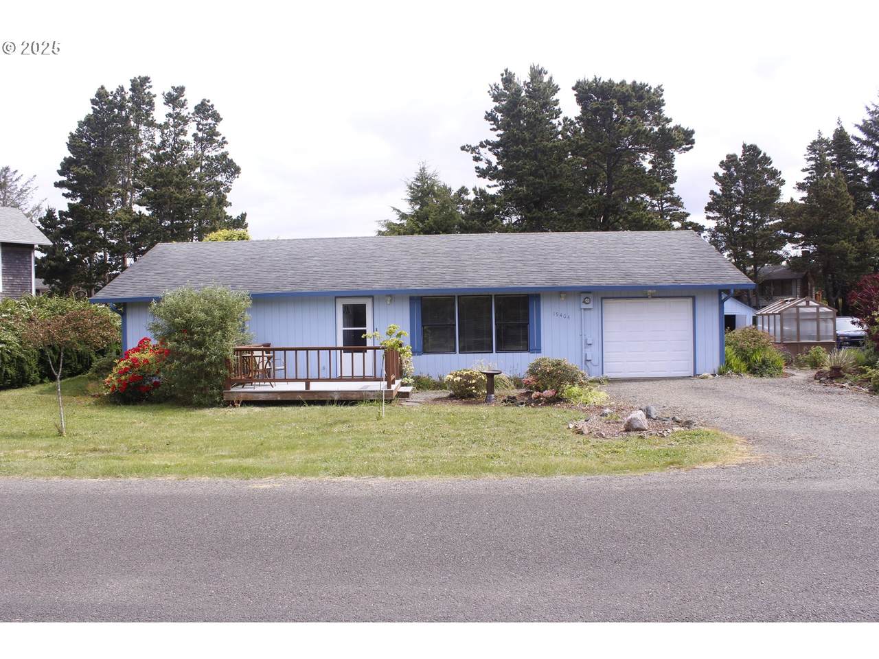 19404 N Pl - Photo 1