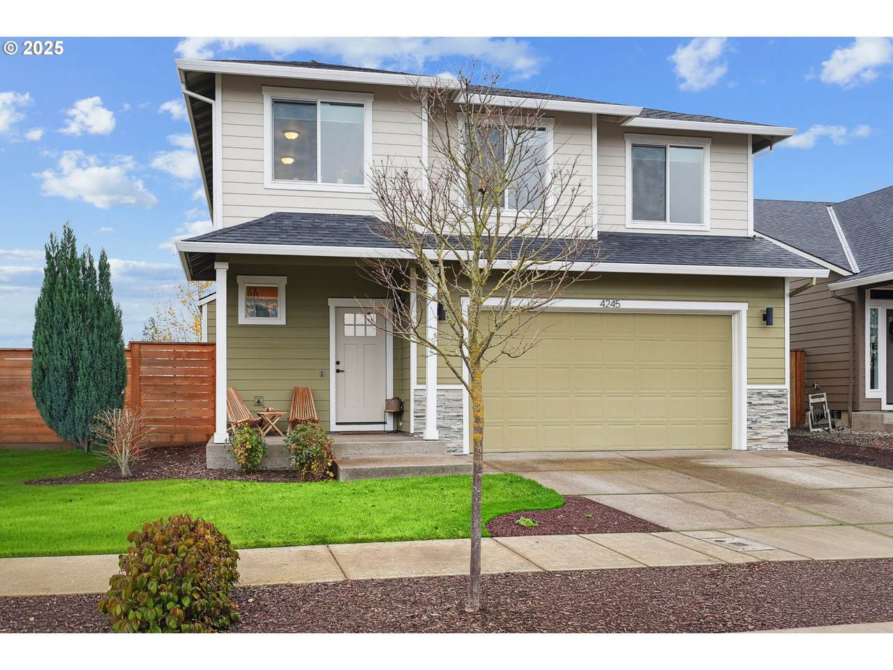 4245 Sagecrest Dr - Photo 1