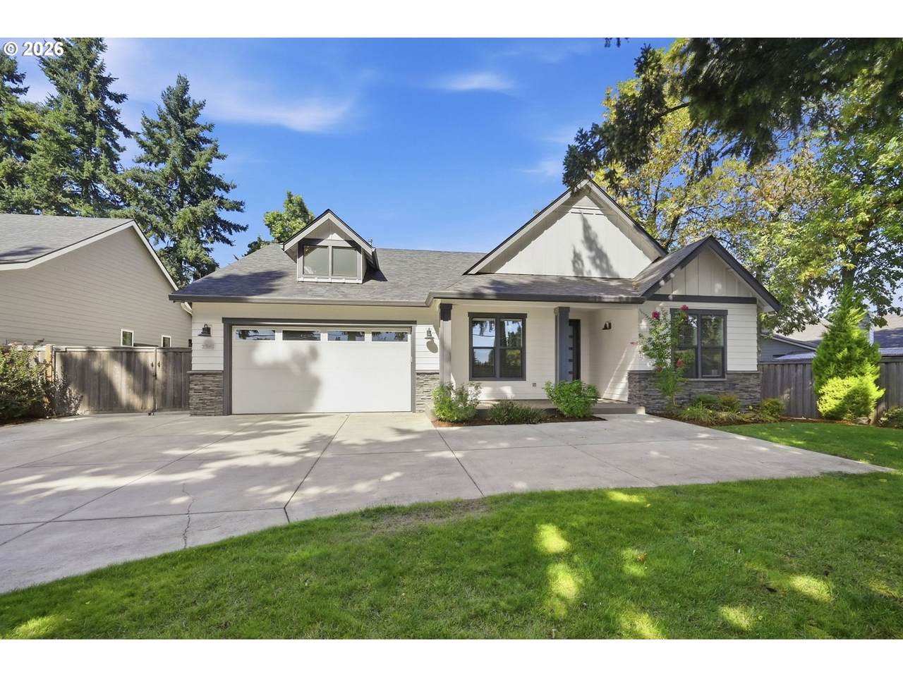 2595 Crescent Ave - Photo 1