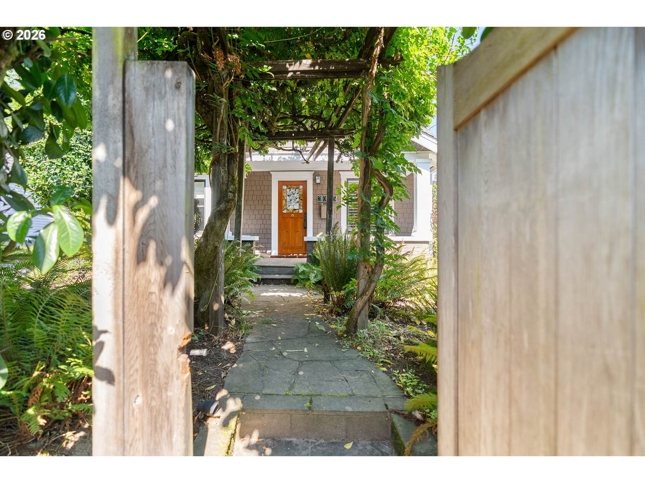 https://bt-photos.global.ssl.fastly.net/portland/1280_boomver_1_795668824-2.jpg