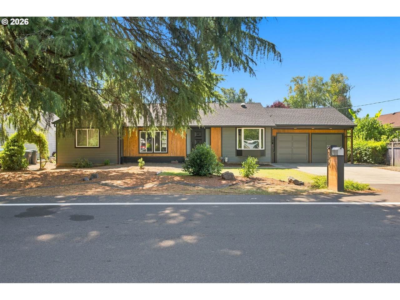 390 Sunset N Ave - Photo 1