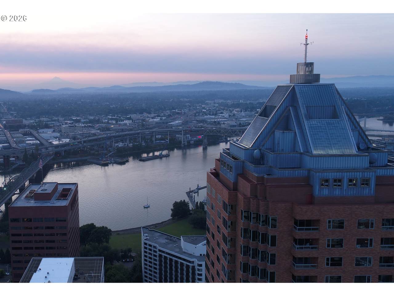 https://bt-photos.global.ssl.fastly.net/portland/1280_boomver_1_797151351-2.jpg