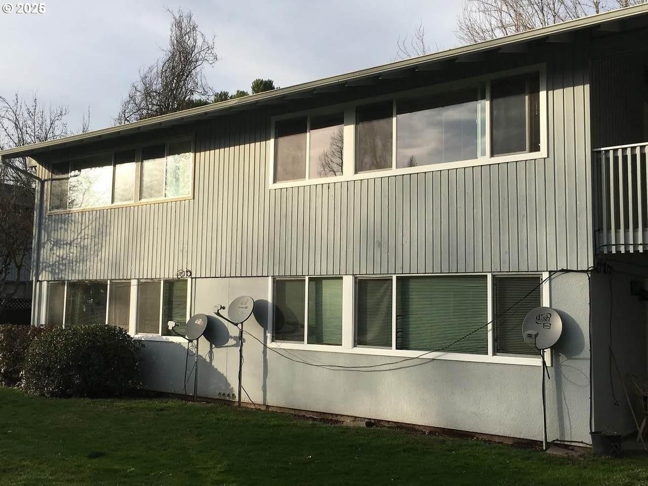 2070 16TH Way - Photo 1