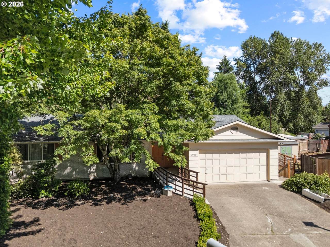 https://bt-photos.global.ssl.fastly.net/portland/1280_boomver_1_799434726-2.jpg