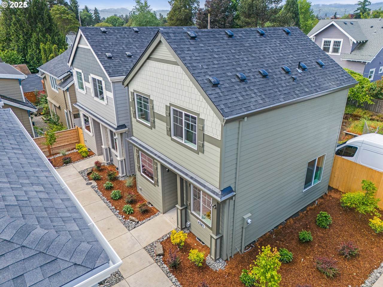 4587 Haight Ave - Photo 1