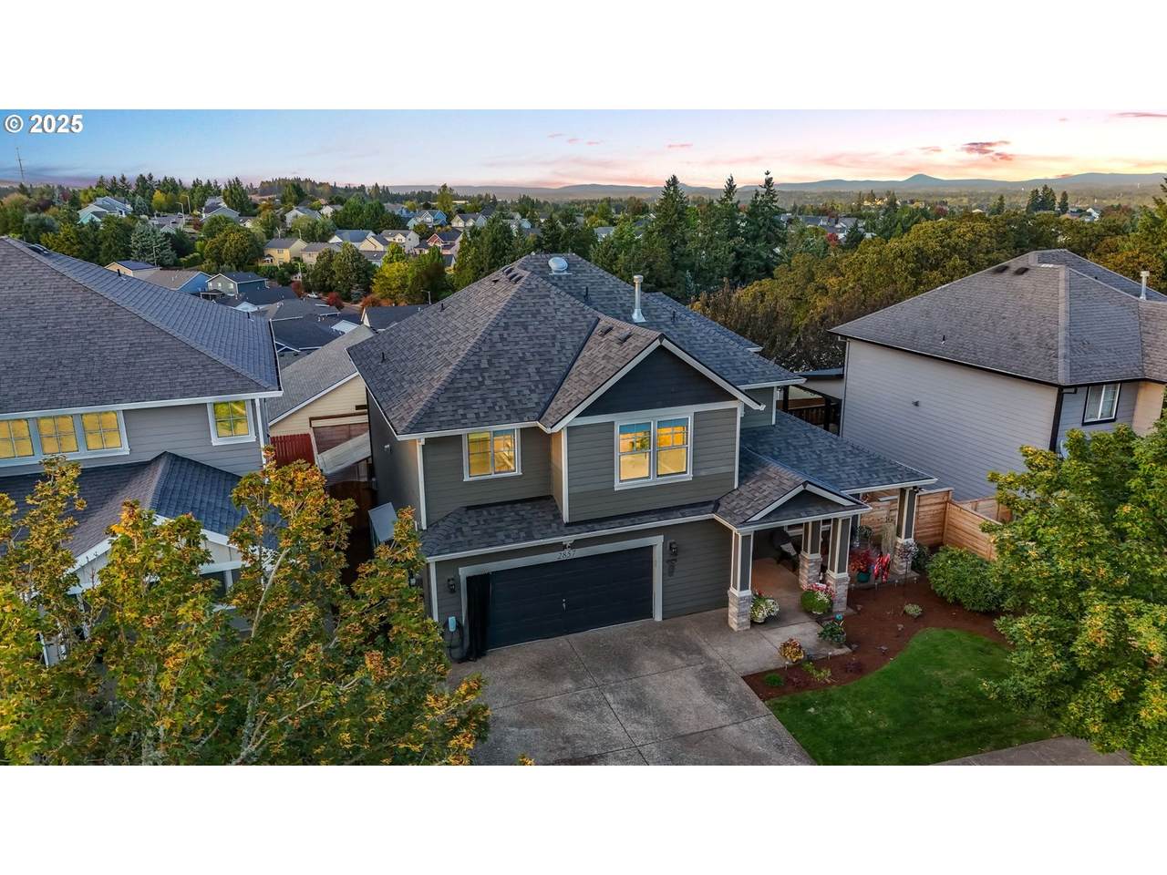 2857 Bald Eagle Ave - Photo 1