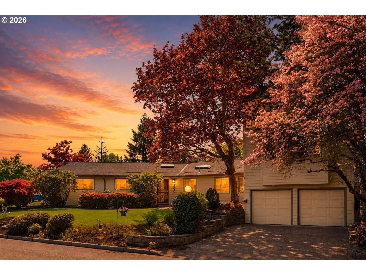 https://bt-photos.global.ssl.fastly.net/portland/1280_boomver_2_107630742-2.jpg