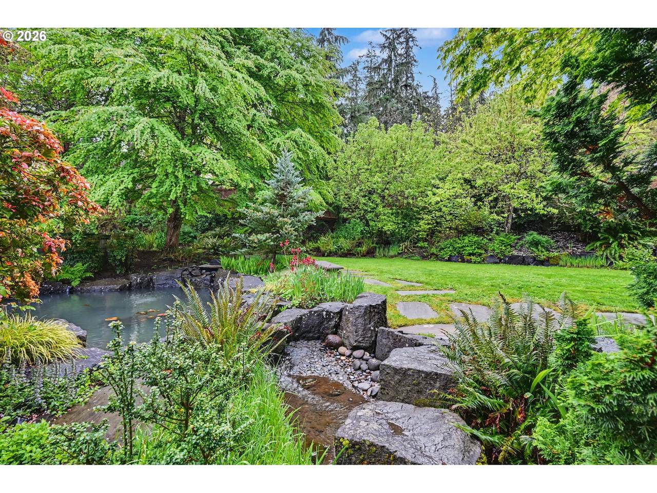 https://bt-photos.global.ssl.fastly.net/portland/1280_boomver_2_120037653-2.jpg