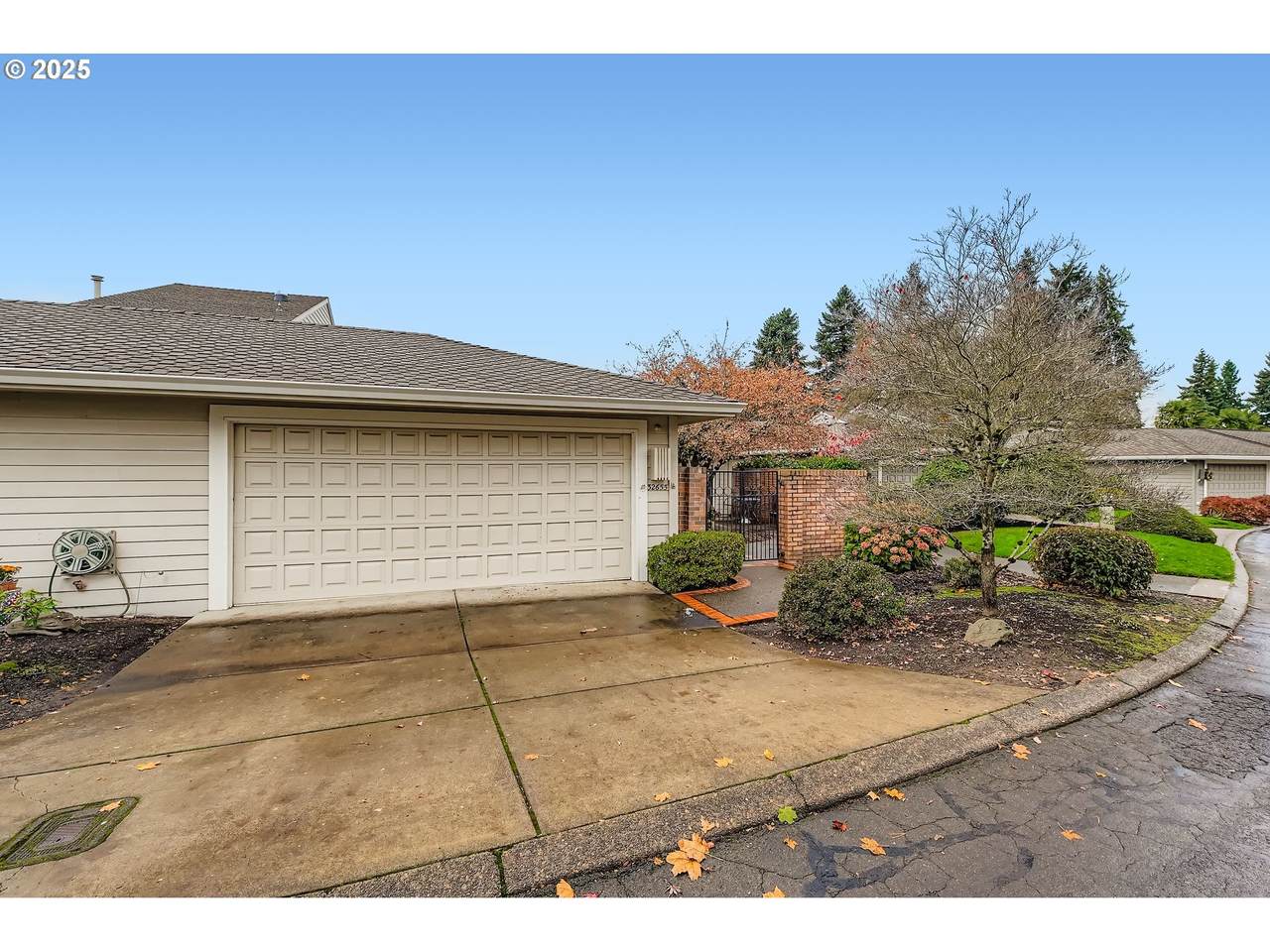 32655 Lake Point Ct - Photo 1