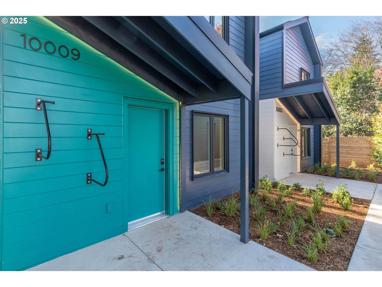 10009 Cottage Ln - Photo 1