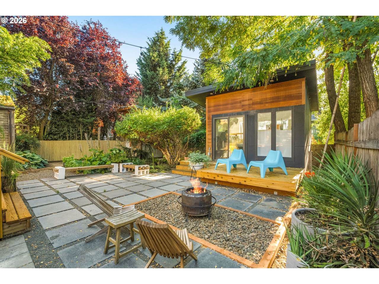https://bt-photos.global.ssl.fastly.net/portland/1280_boomver_2_123570049-2.jpg