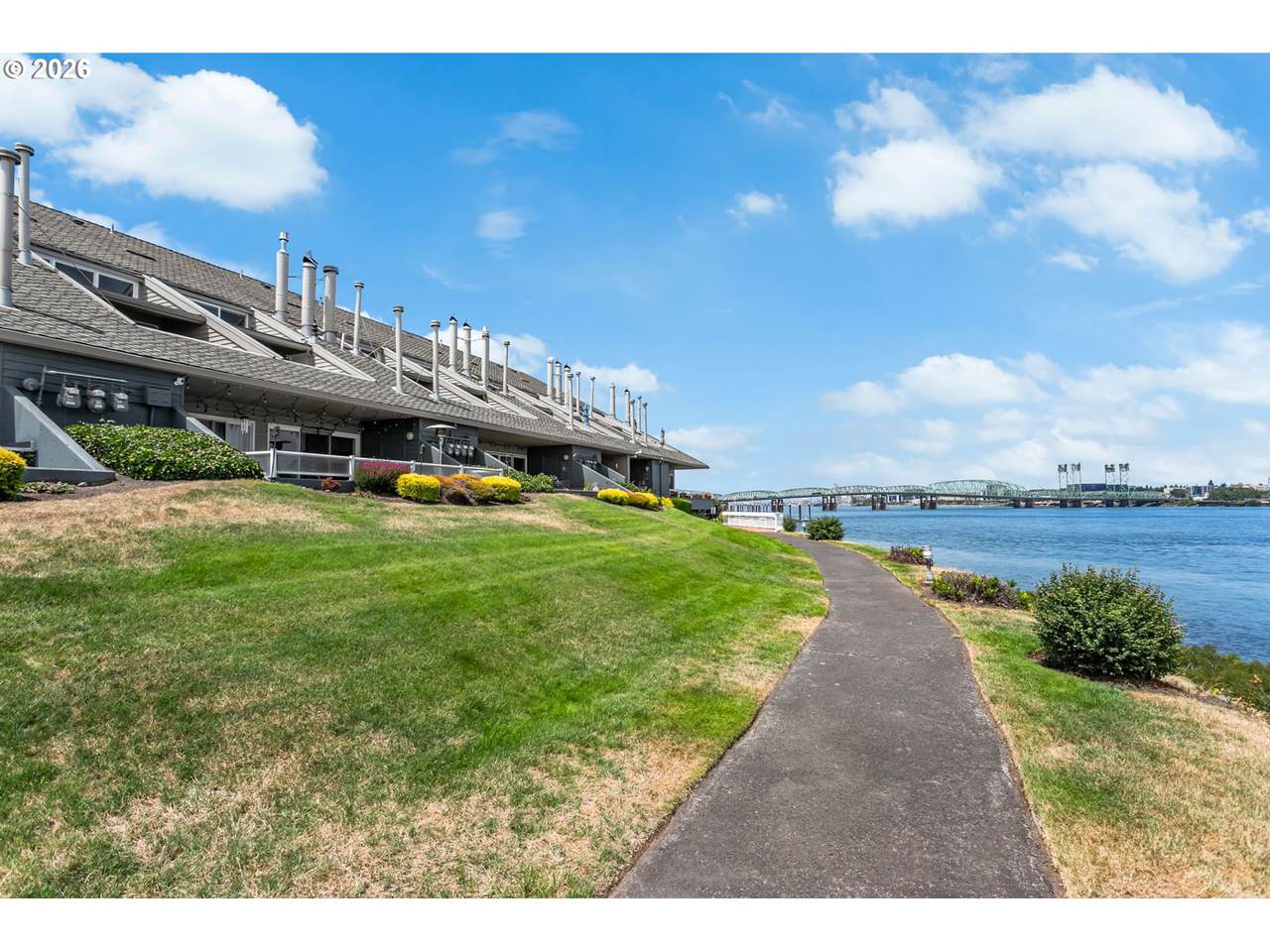 118 Hayden Bay Dr - Photo 1