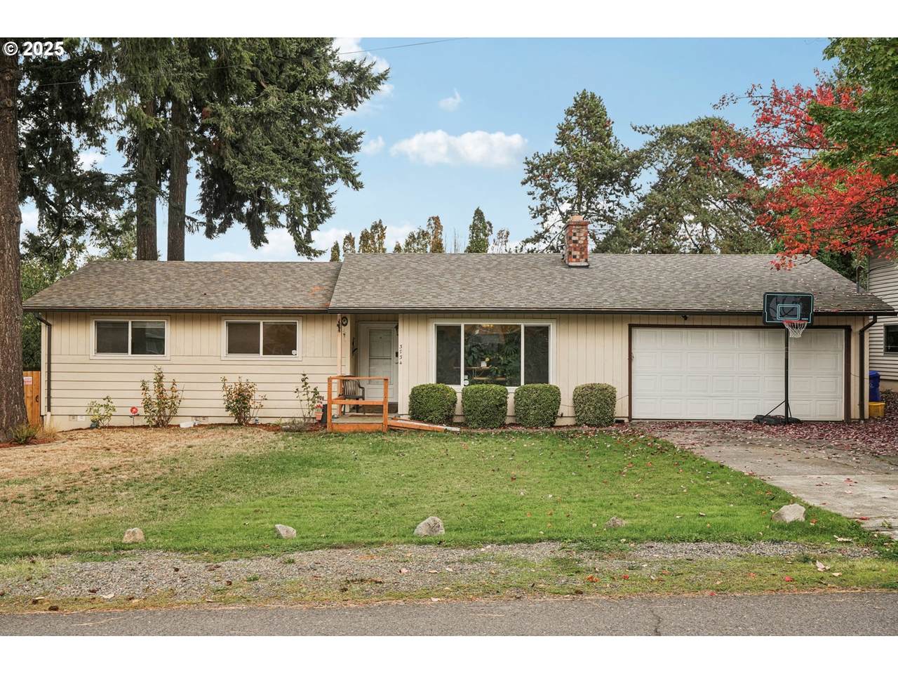 3734 109TH Ave - Photo 1