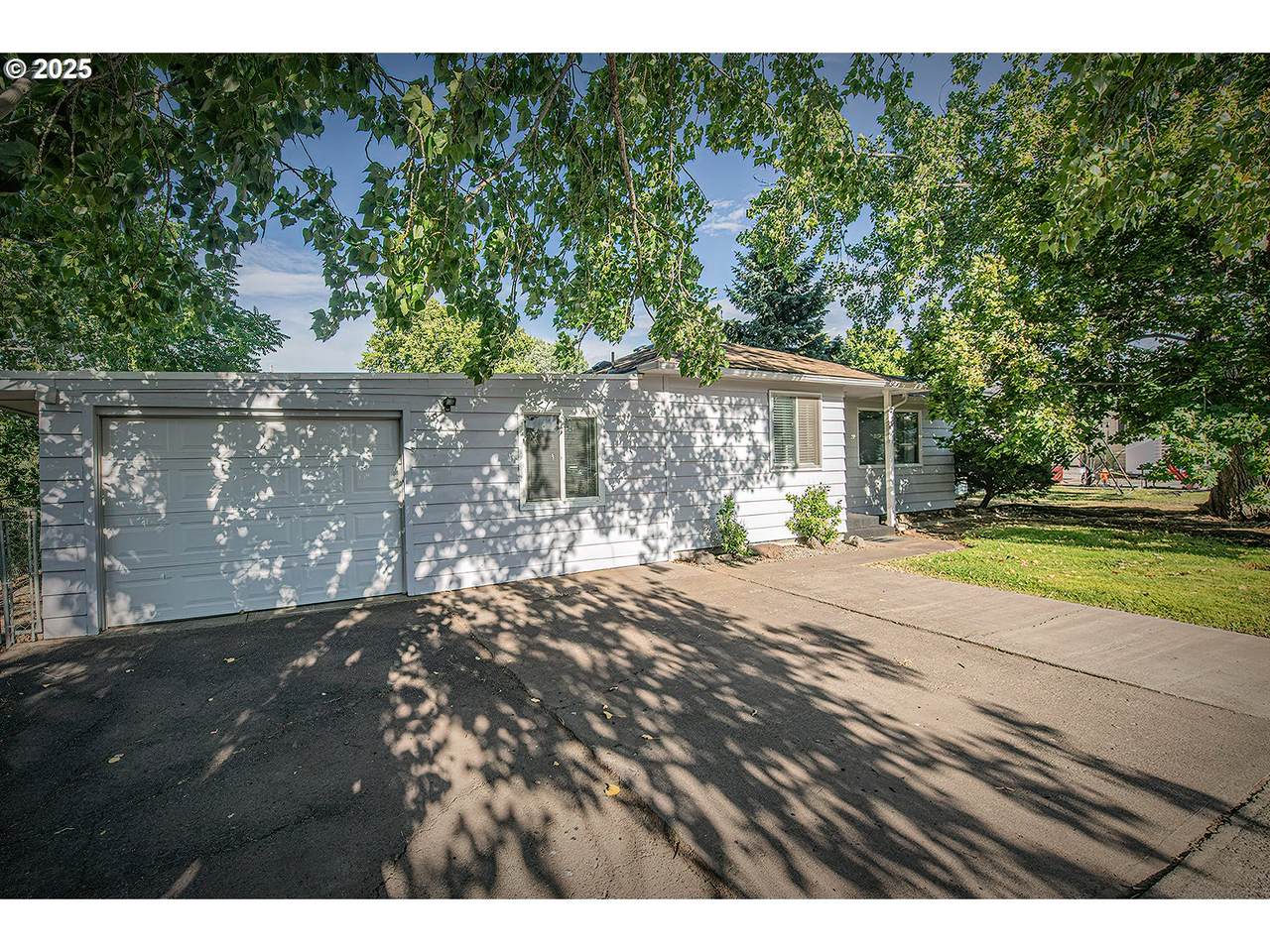 1116 Helen St - Photo 1