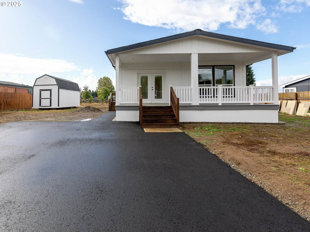 8008 179TH St - Photo 1