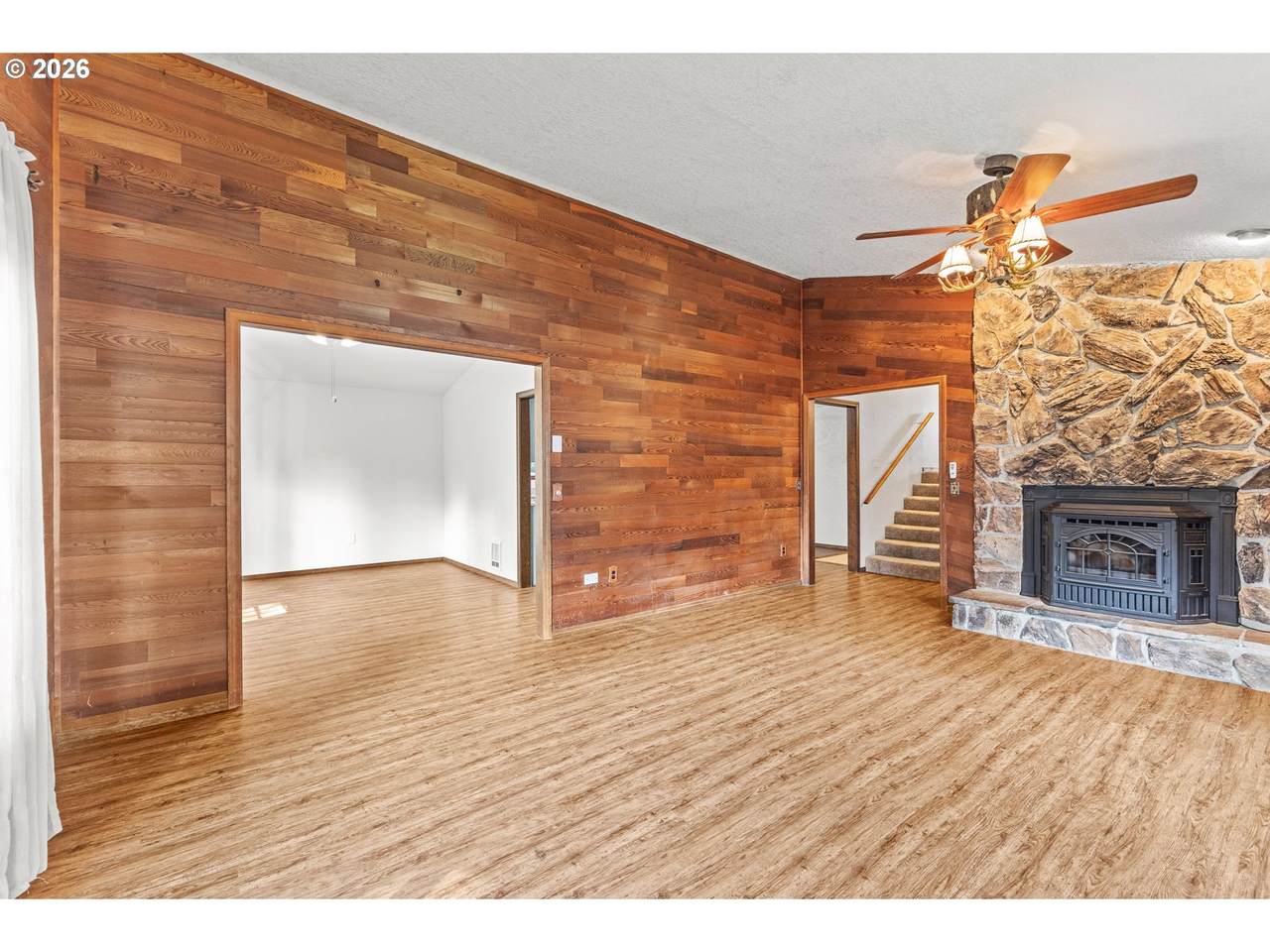 https://bt-photos.global.ssl.fastly.net/portland/1280_boomver_2_166183357-2.jpg