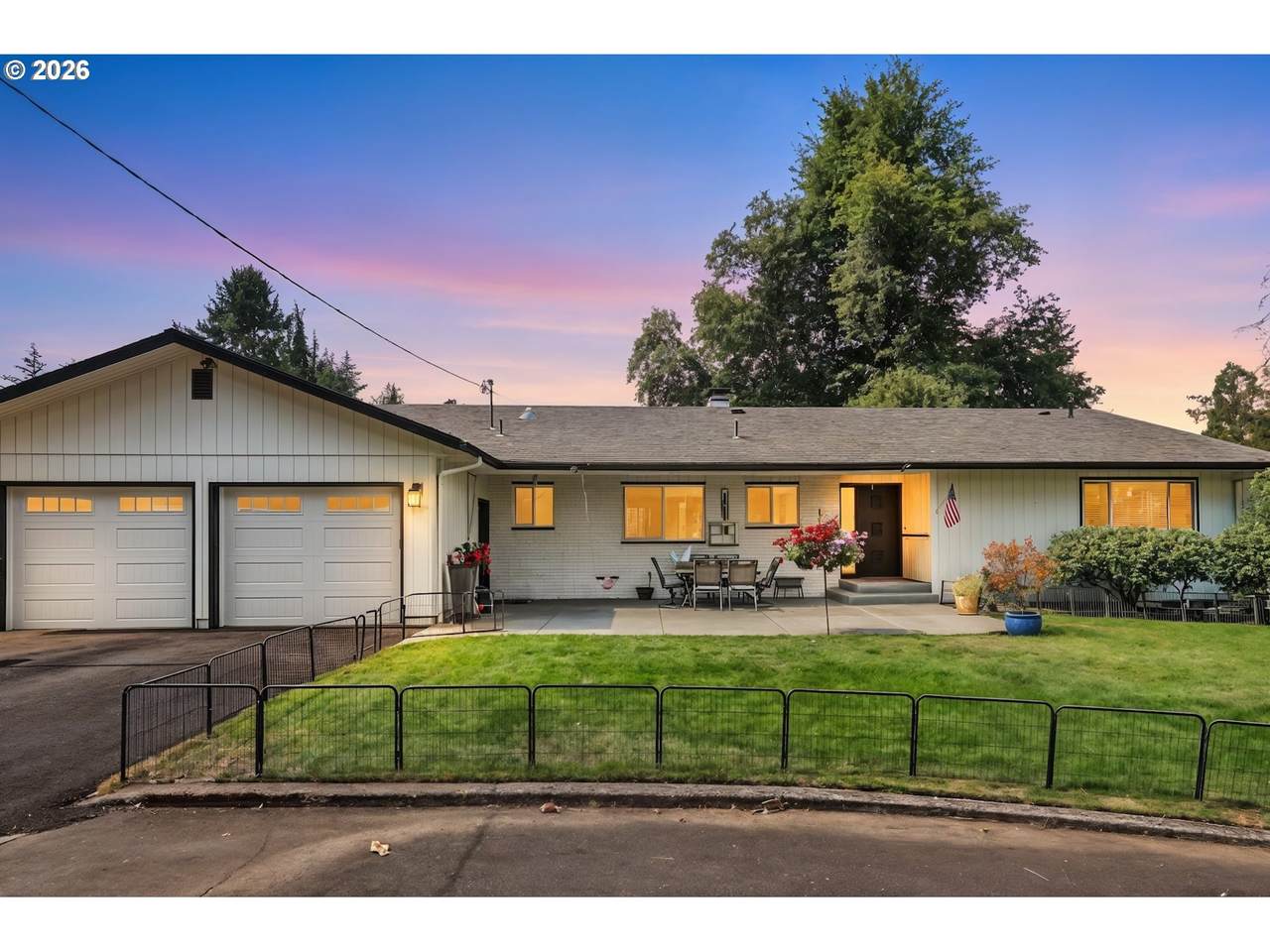6890 Canyon St - Photo 1