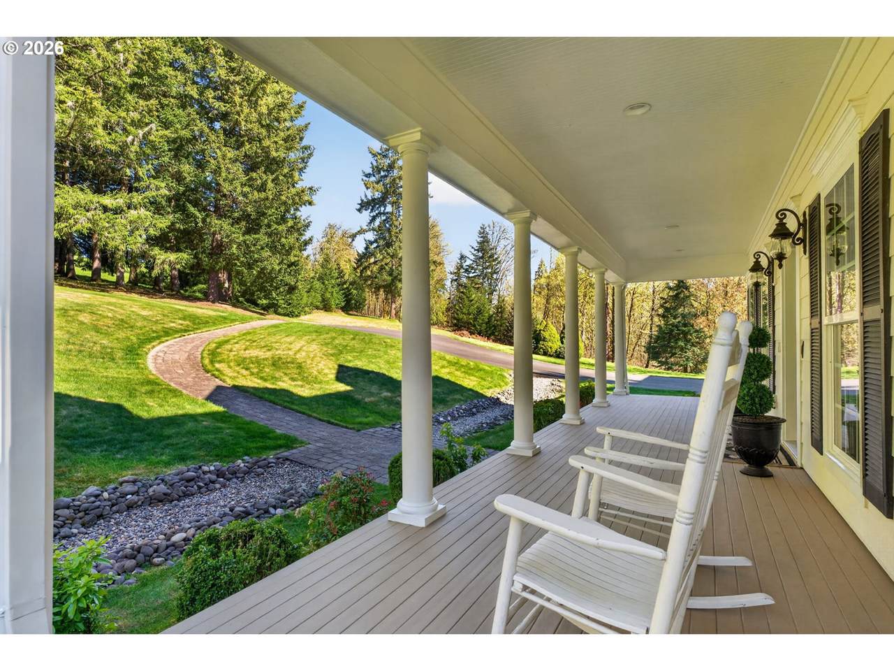 https://bt-photos.global.ssl.fastly.net/portland/1280_boomver_1_180888374-2.jpg