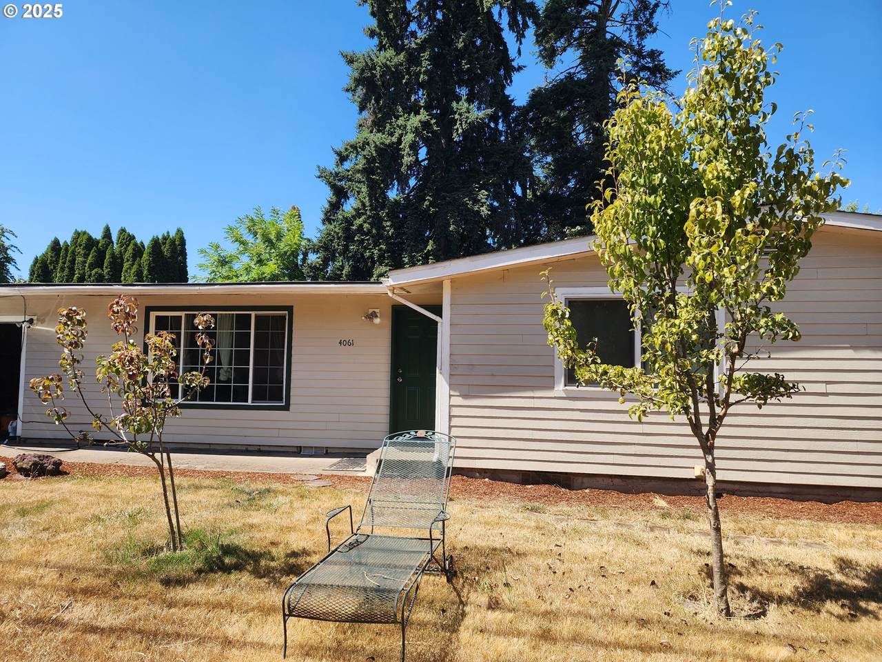 4061 Hawthorne Ave - Photo 1