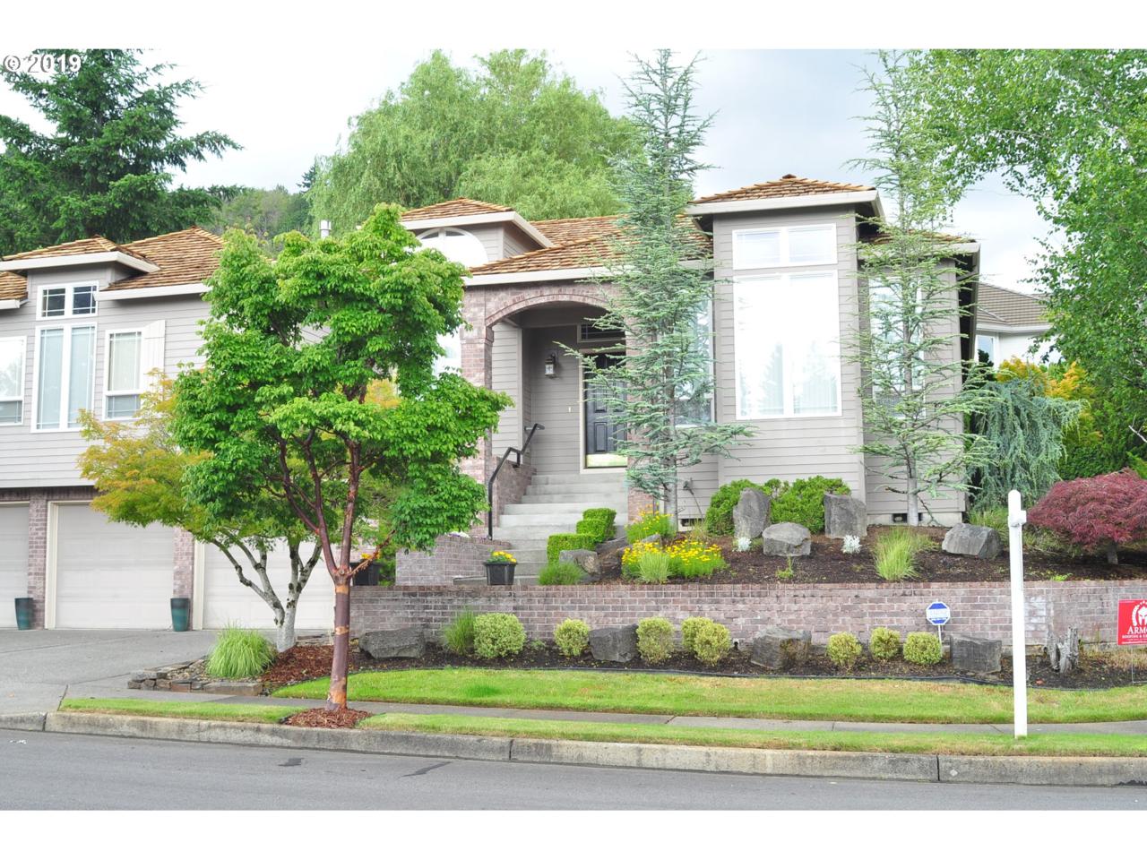 2927 Maple Pl - Photo 1