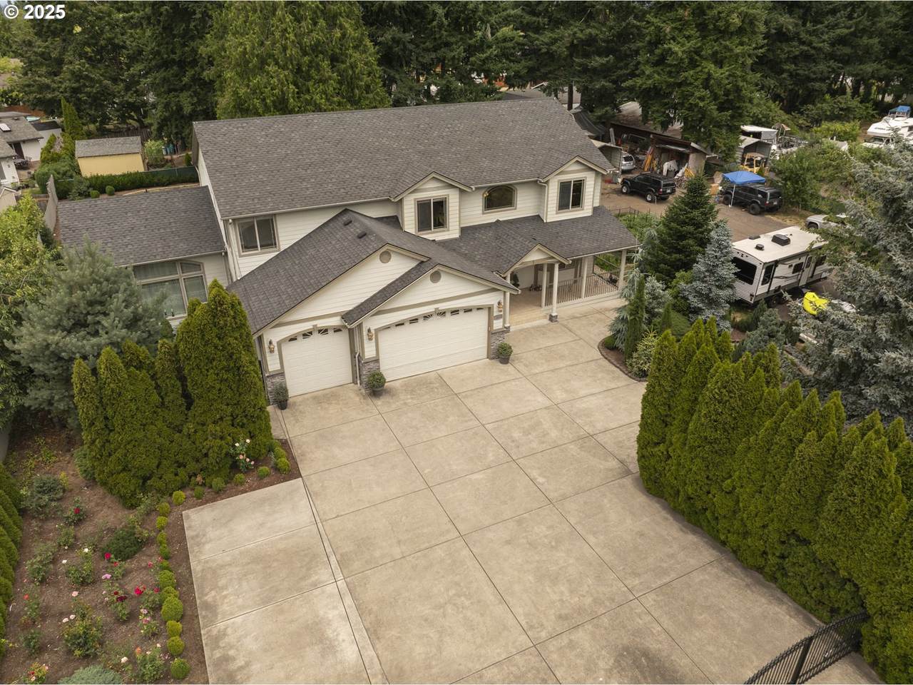 12416 39TH St - Photo 1