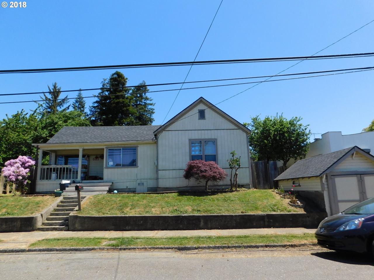 621 C St - Photo 1