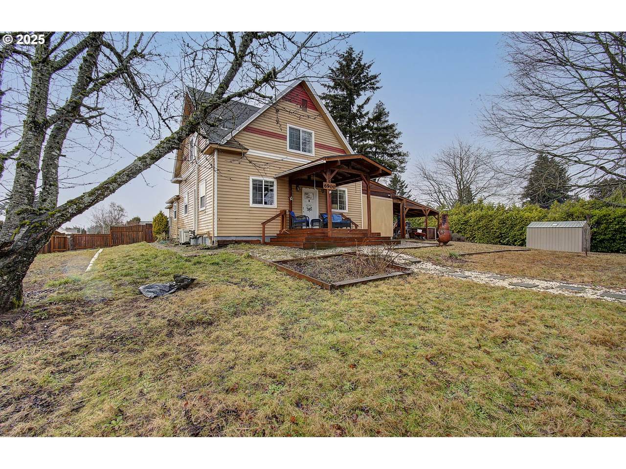 6900 58TH Ave - Photo 1