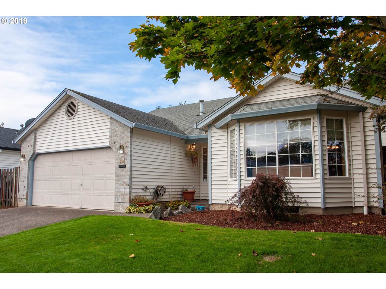 2143 67TH Ave - Photo 1