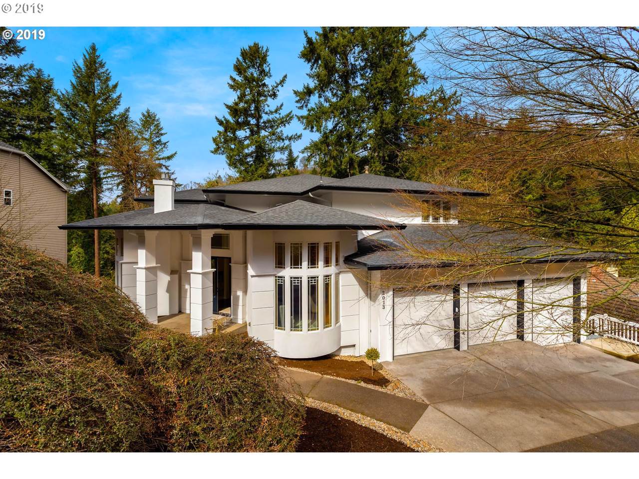 2013 Ridgewood Rd - Photo 1