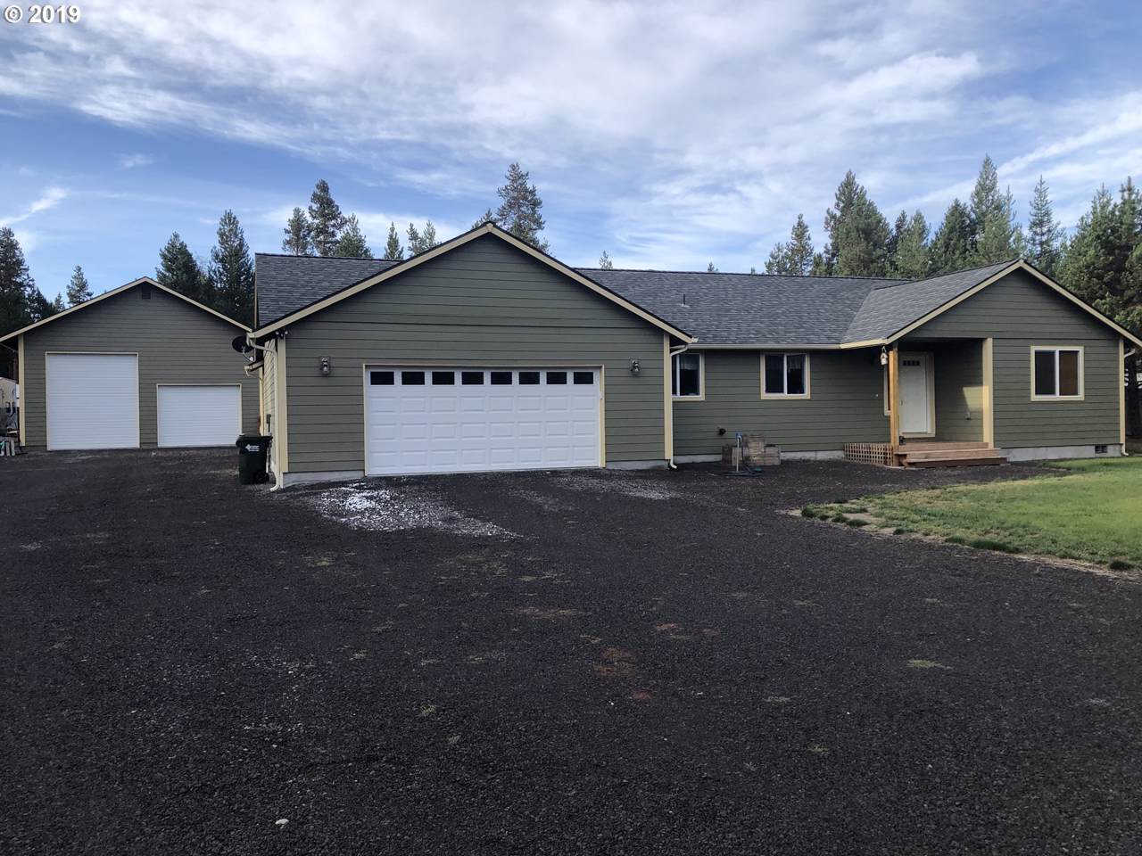 16183 North Dr - Photo 1