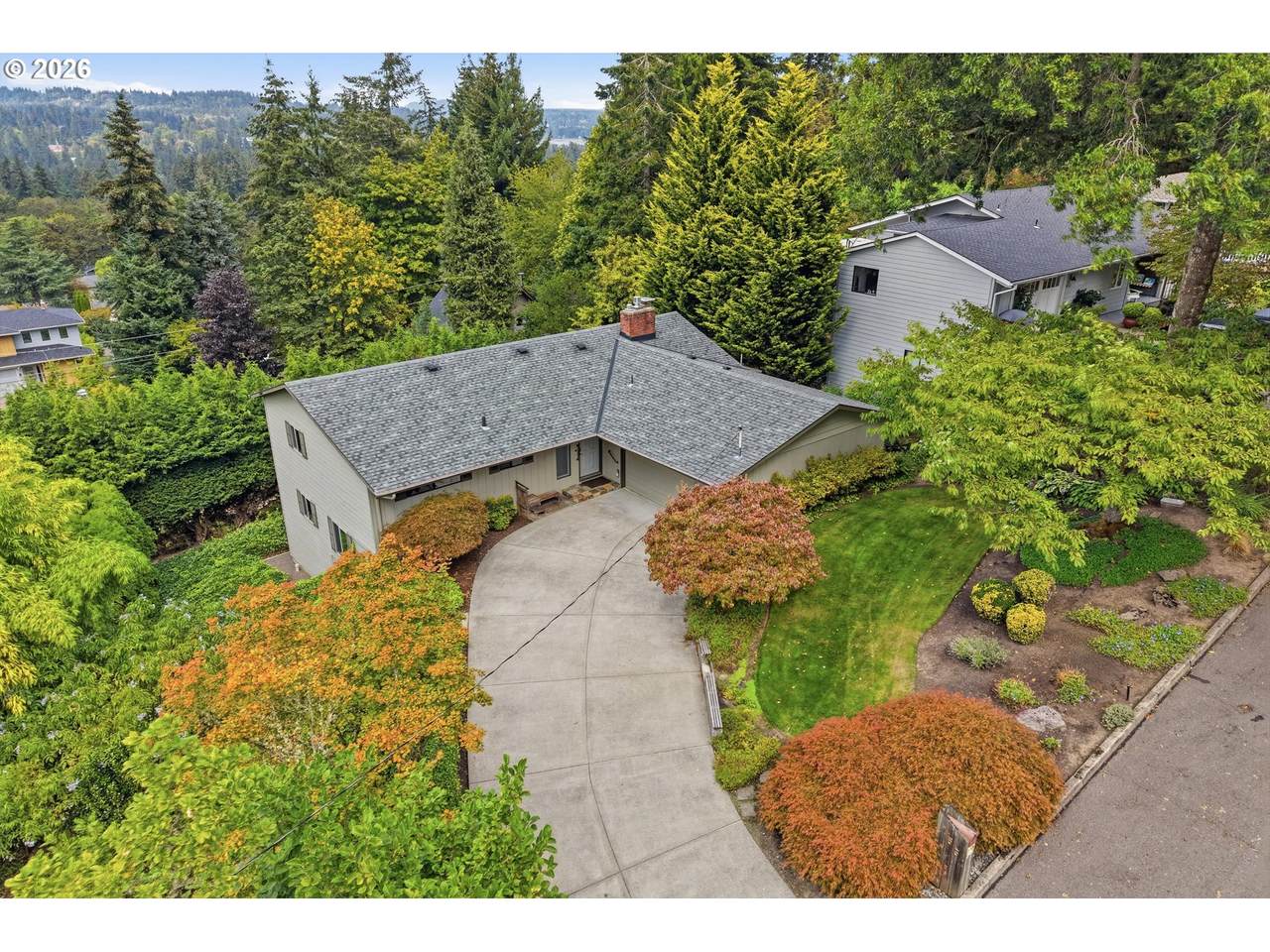 1531 Larch St - Photo 1