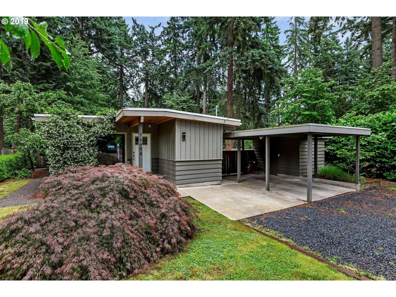 16494 Inverurie Rd - Photo 1