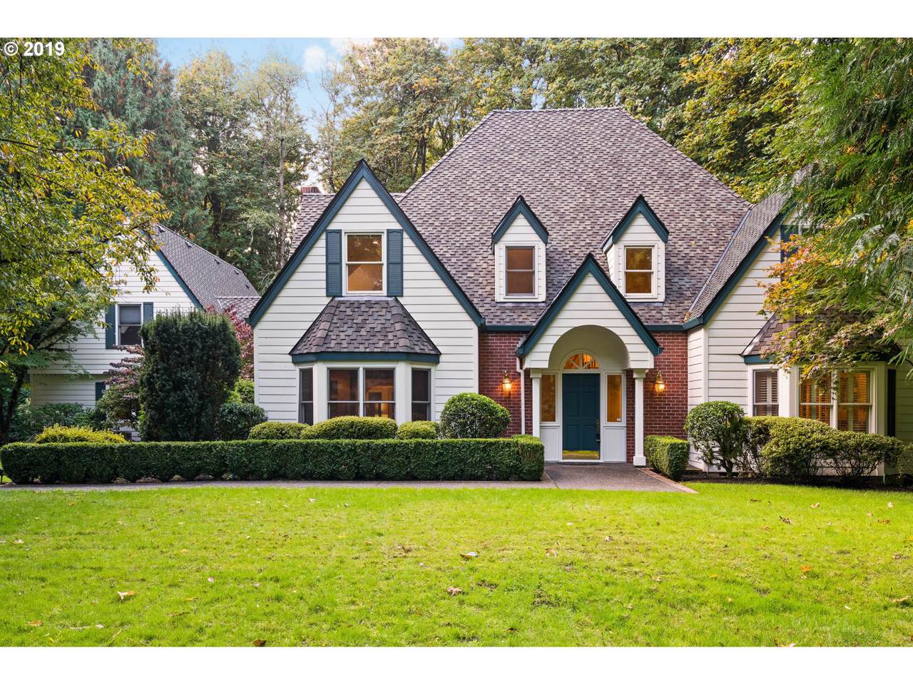 602 Ashdown Cir - Photo 1