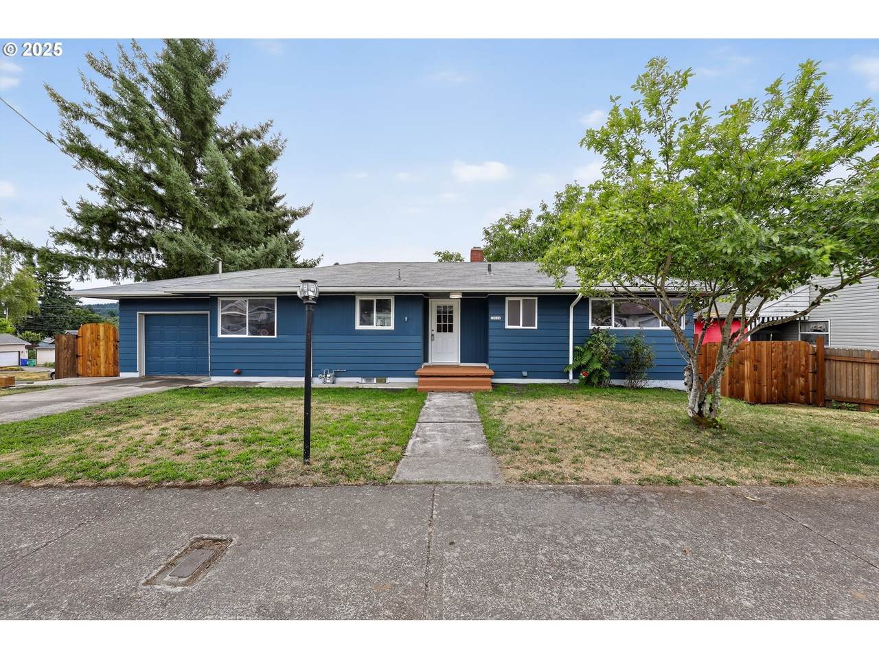 10026 Insley St - Photo 1