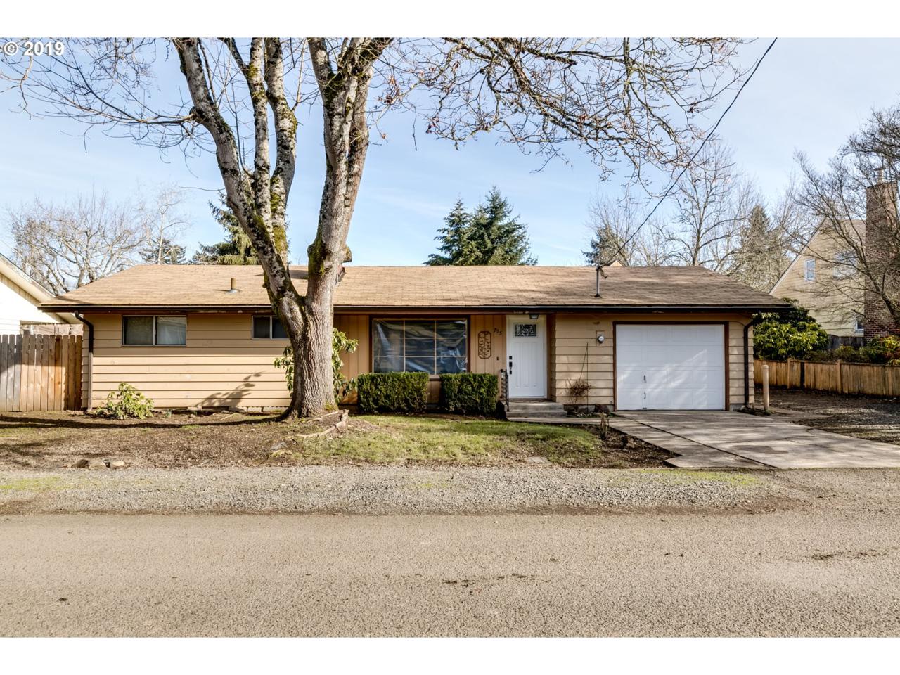 795 Cherry Ave - Photo 1