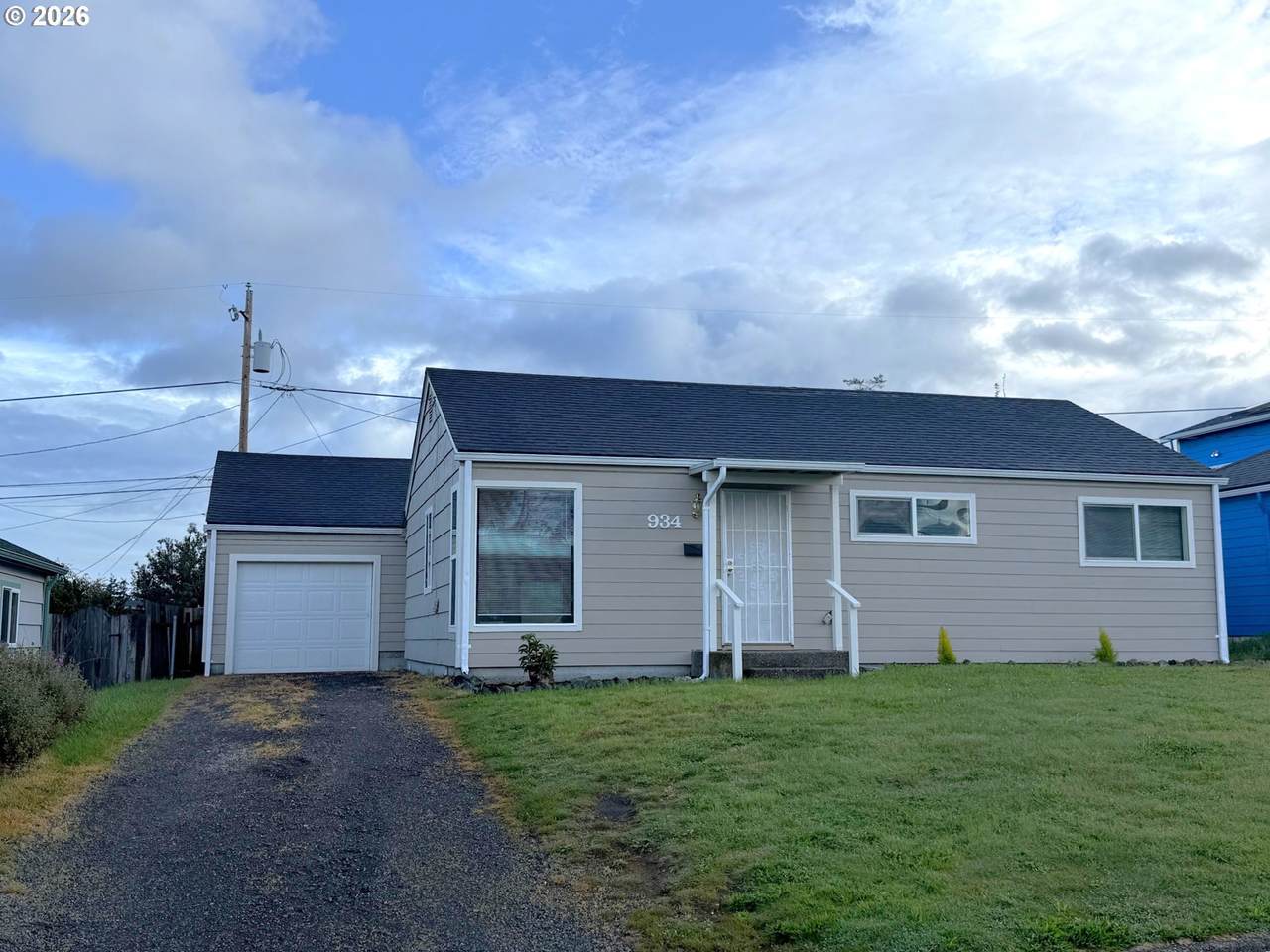 934 Pacific Ave - Photo 1