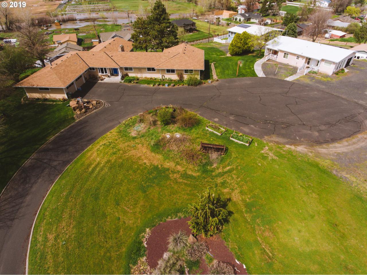 3305 Hailey Ave - Photo 1