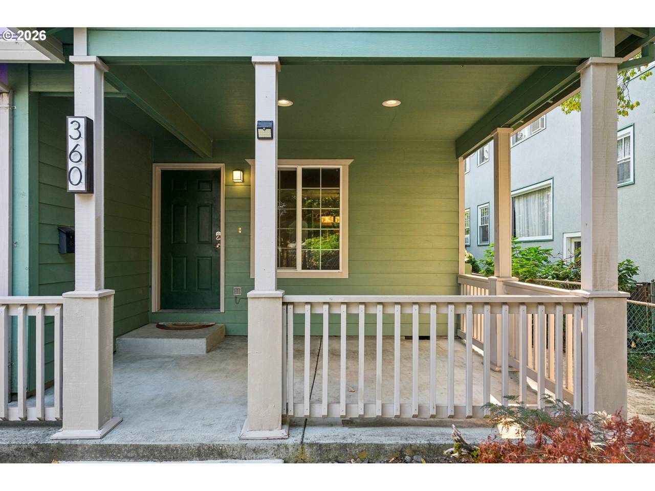 https://bt-photos.global.ssl.fastly.net/portland/1280_boomver_1_202118401-2.jpg
