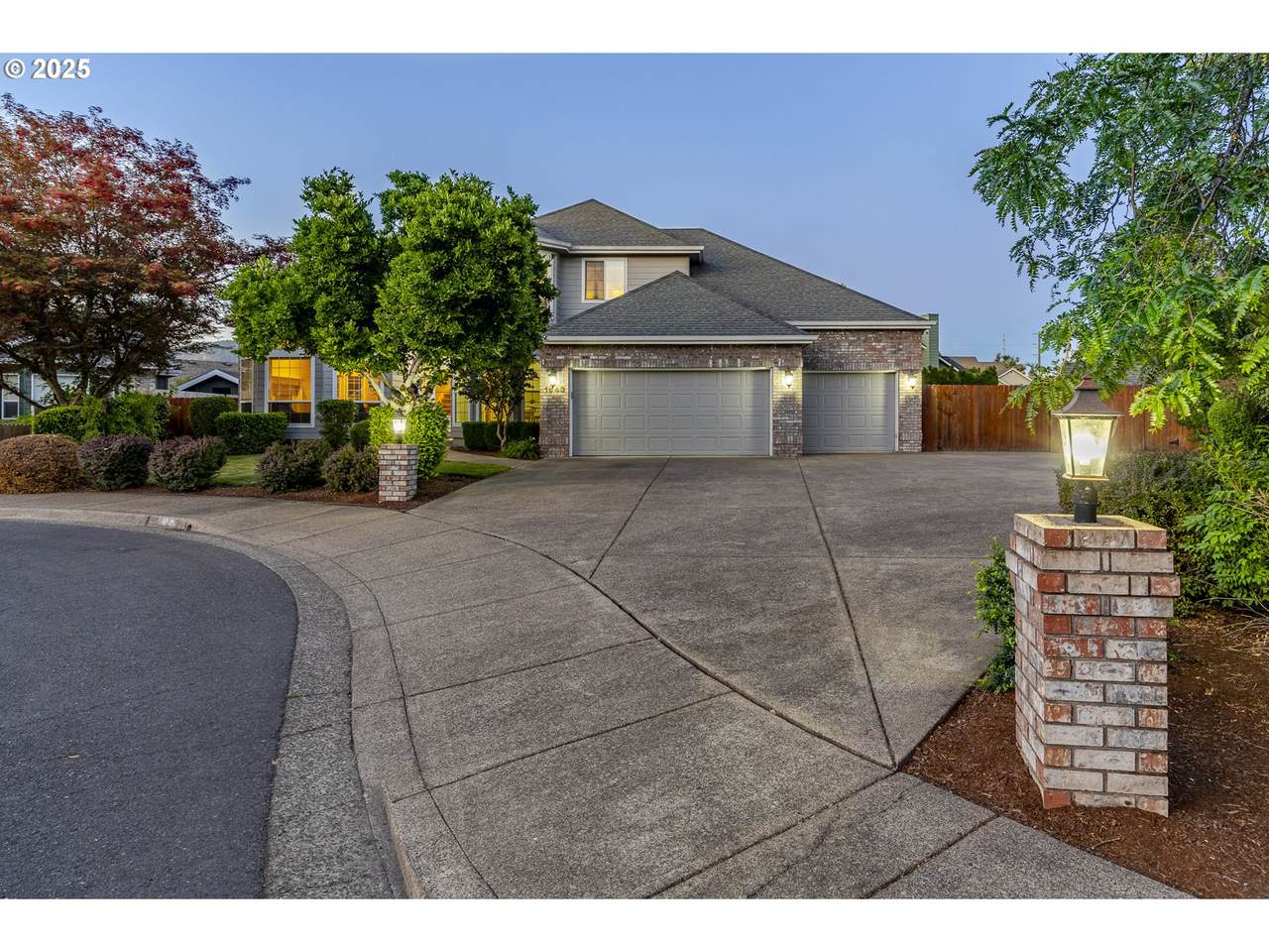 1643 Westfall Ct - Photo 1