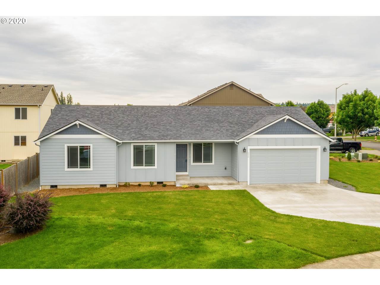 220 Wind River Dr - Photo 1