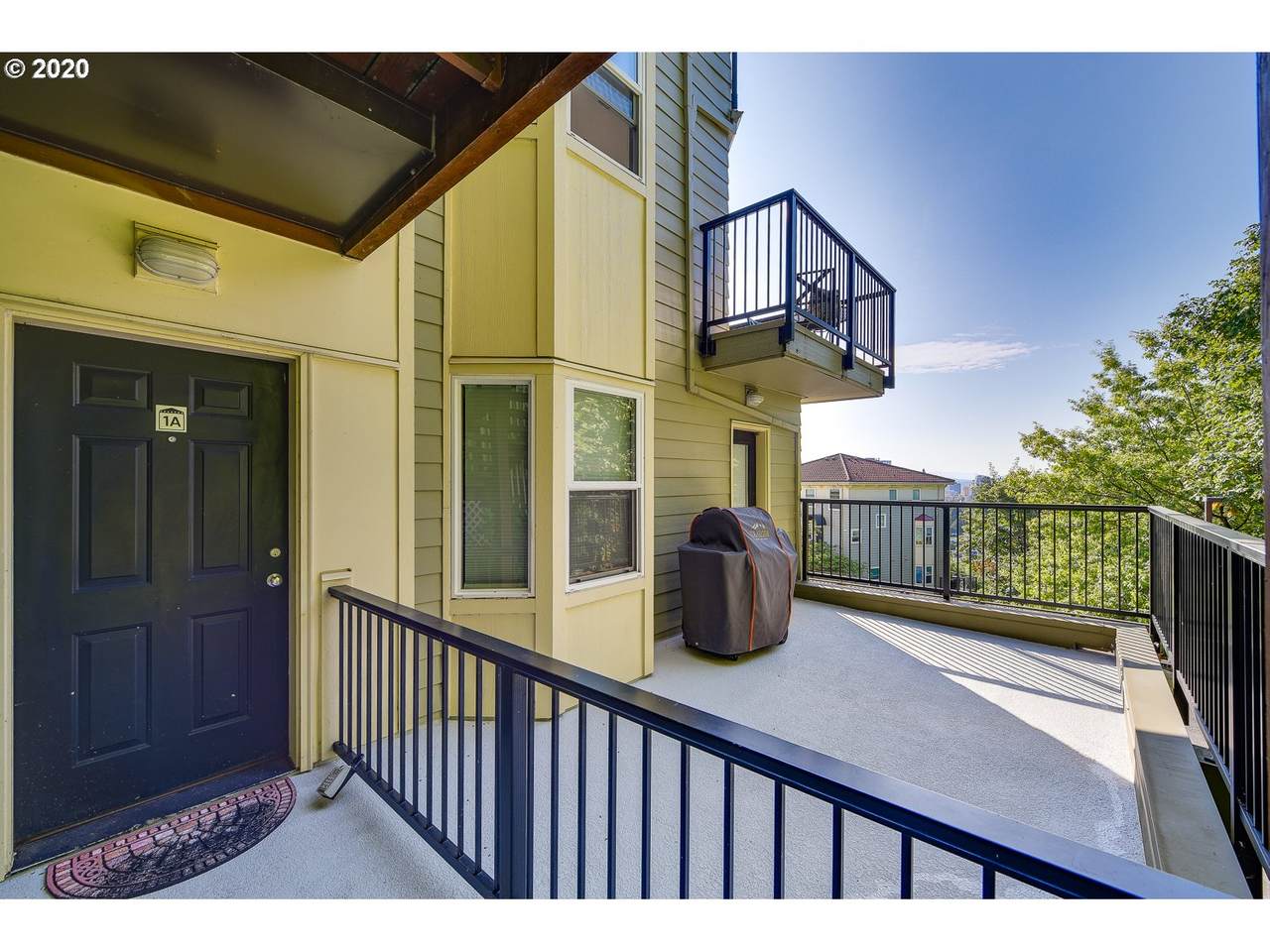 303 Uptown Ter - Photo 1