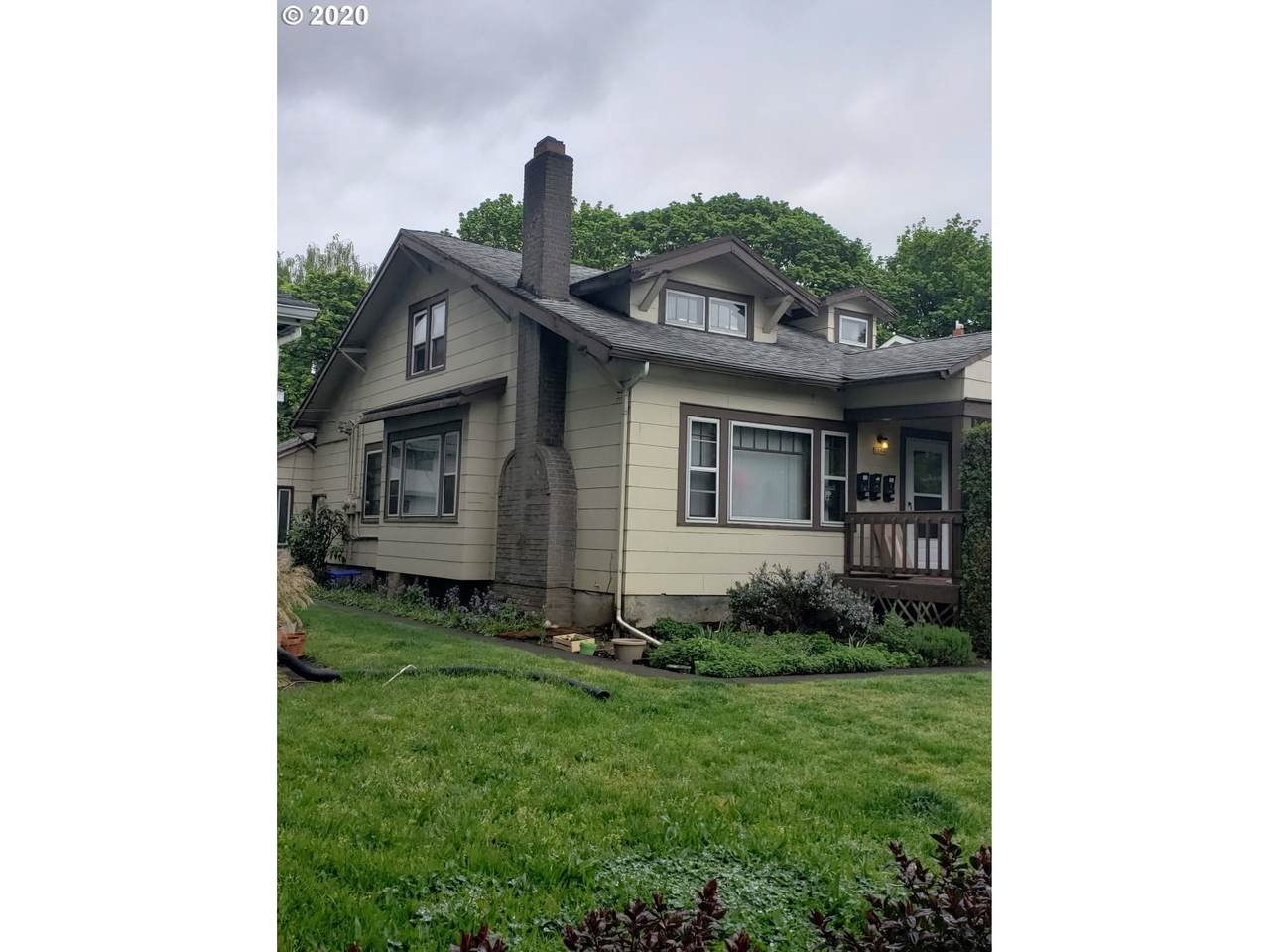 2204 12TH Ave - Photo 1