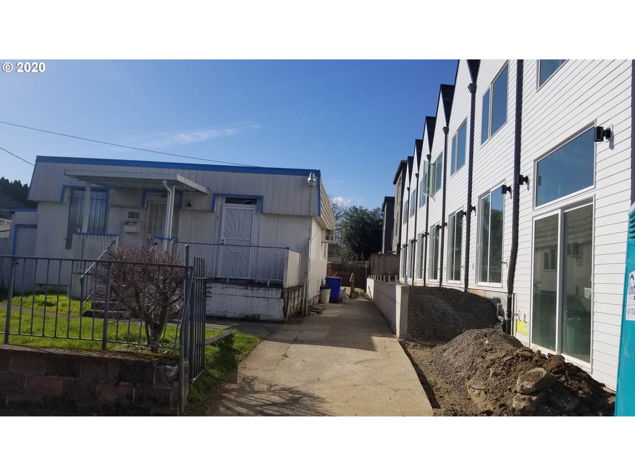 4725 Williams Ave - Photo 1